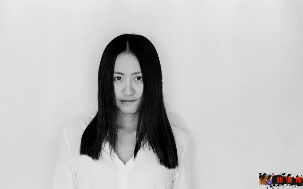 小半吉他谱 陈粒-低头呢喃  对你的偏爱太过于明目张胆简谱