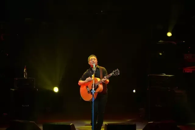 故乡吉他谱-许巍-游子离家终愿归简谱