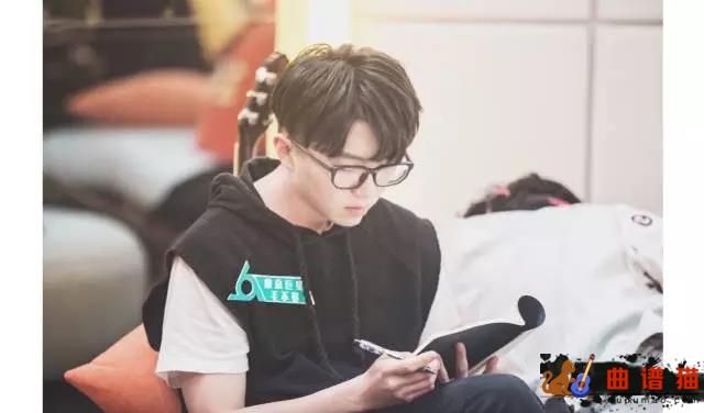 消愁吉他谱 毛不易 一杯敬明天 一杯敬过往简谱